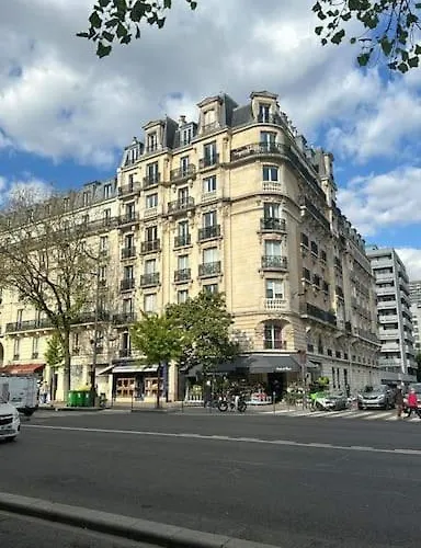 Appartement Sous Le Toits De Paris
